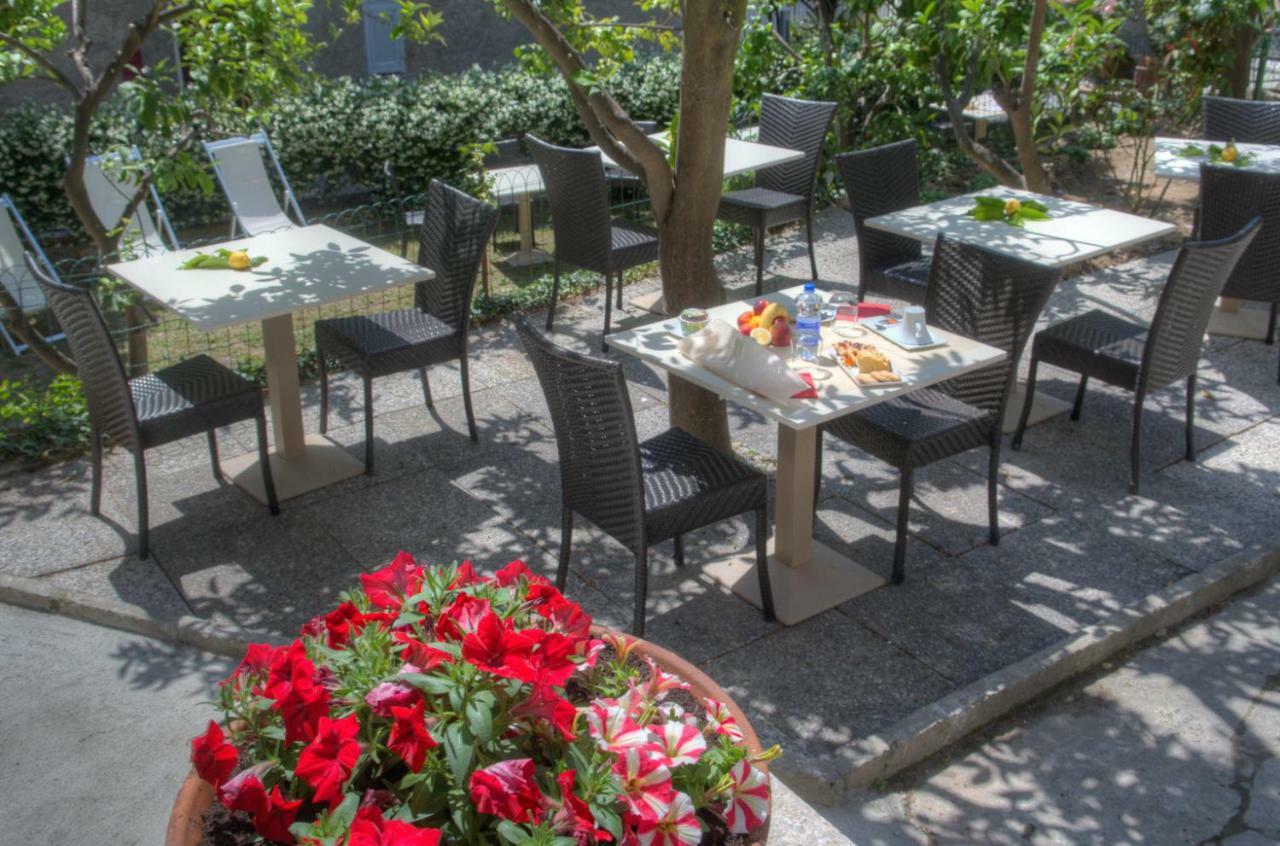Rione San Carlo Otel Finale Ligure Dış mekan fotoğraf